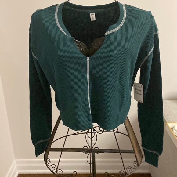 BP cropped knit Henley. Colour green moss. BNWT - Picture 1 of 6